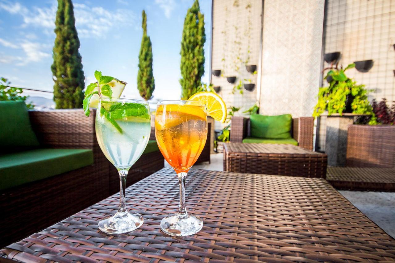 Hotel Golden Park All Inclusive Pocos De Caldas By Nacional Inn מראה חיצוני תמונה Rooftop bar