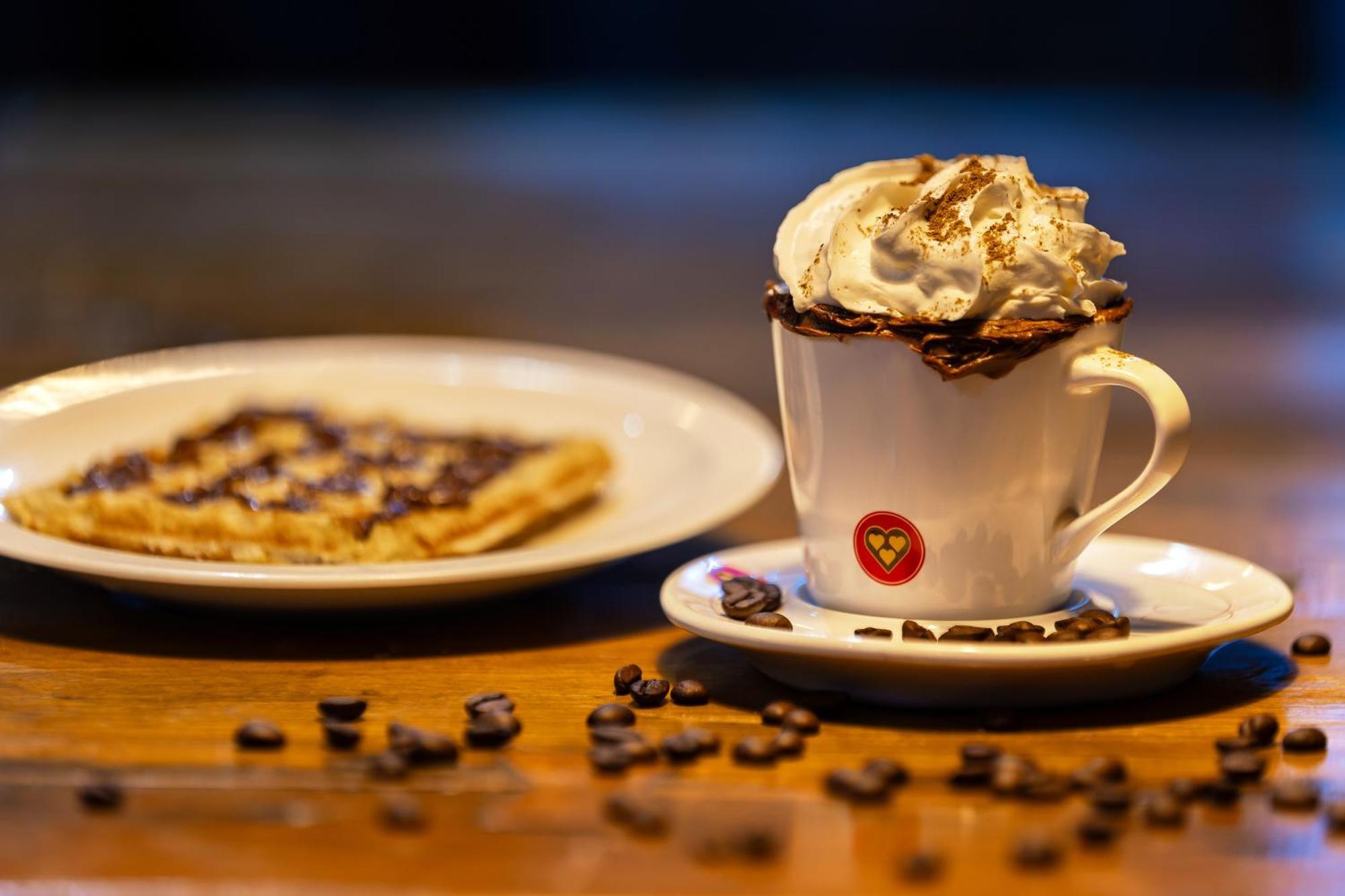 Hotel Golden Park All Inclusive Pocos De Caldas By Nacional Inn מראה חיצוני תמונה A cup of coffee
