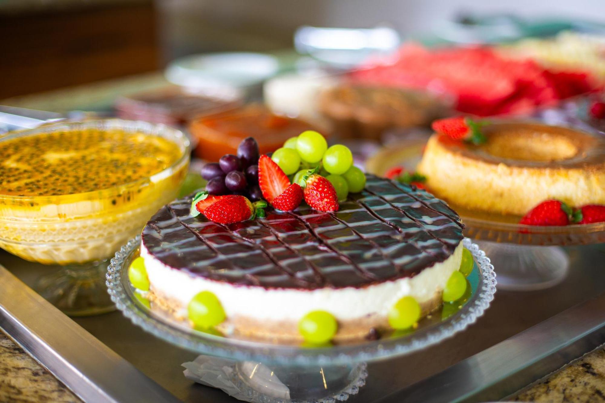 Hotel Golden Park All Inclusive Pocos De Caldas By Nacional Inn מראה חיצוני תמונה A fruit tart